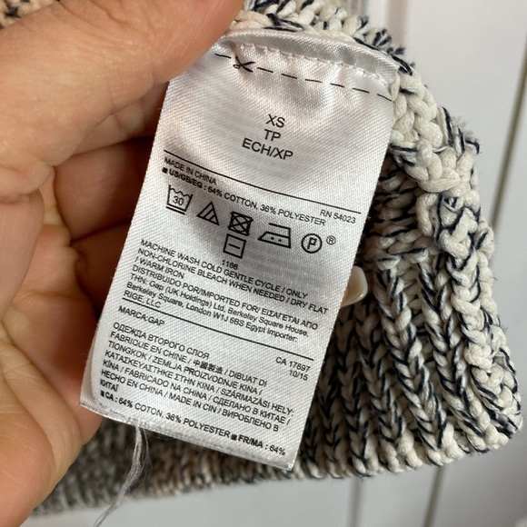 GAP | Women's grey and white Cream Sweater - long knit with pockets - XS to med - Picture 4 of 6